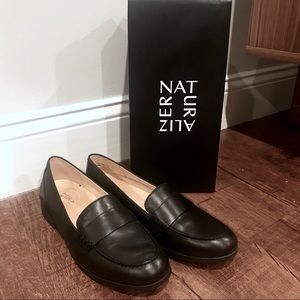 NWT in box! Naturalizer Milo black loafers